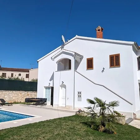 Casa Ninetta Сasa de vacaciones Bale
